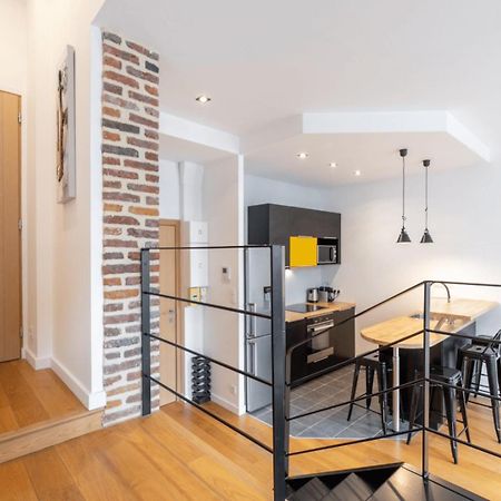 Grand' Place - Beautiful Apartment For 2 ليل المظهر الخارجي الصورة