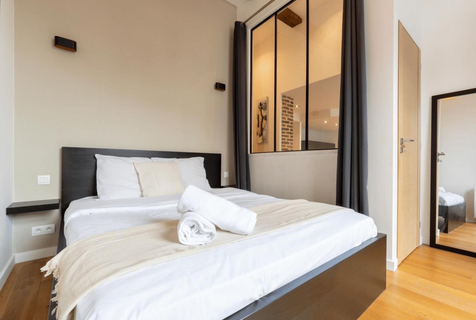 Grand' Place - Beautiful Apartment For 2 ليل المظهر الخارجي الصورة